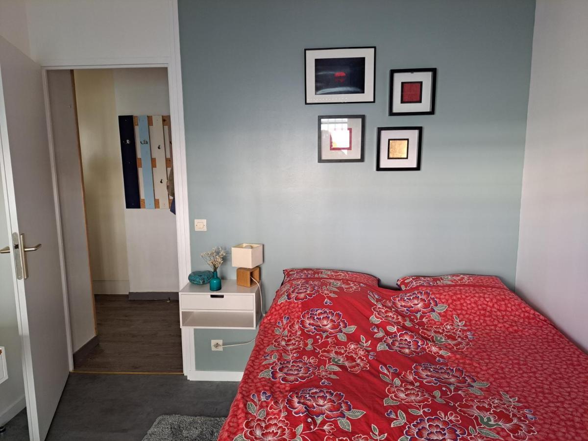 Appartement Cosy Avec Jardin Et Parking Женвил Екстериор снимка